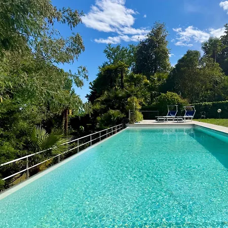 Casa Blanca - With Pool And Private